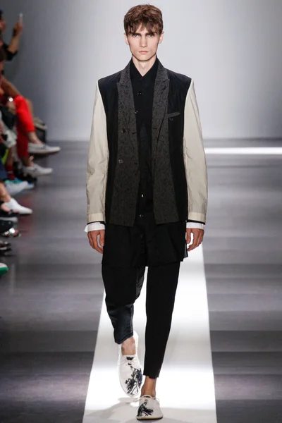 Look 2